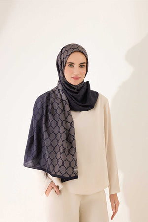 Cage Gradient Black Flush Viscose Shawl