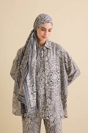 Door Pattern Black-White Cotton Silk Undershirt