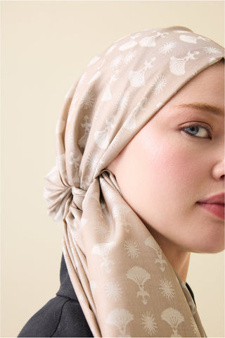 Karanfil Monogram Bej İpek Şal 68x200