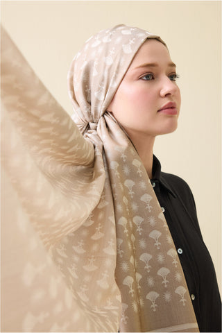 Karanfil Monogram Bej İpek Şal 68x200