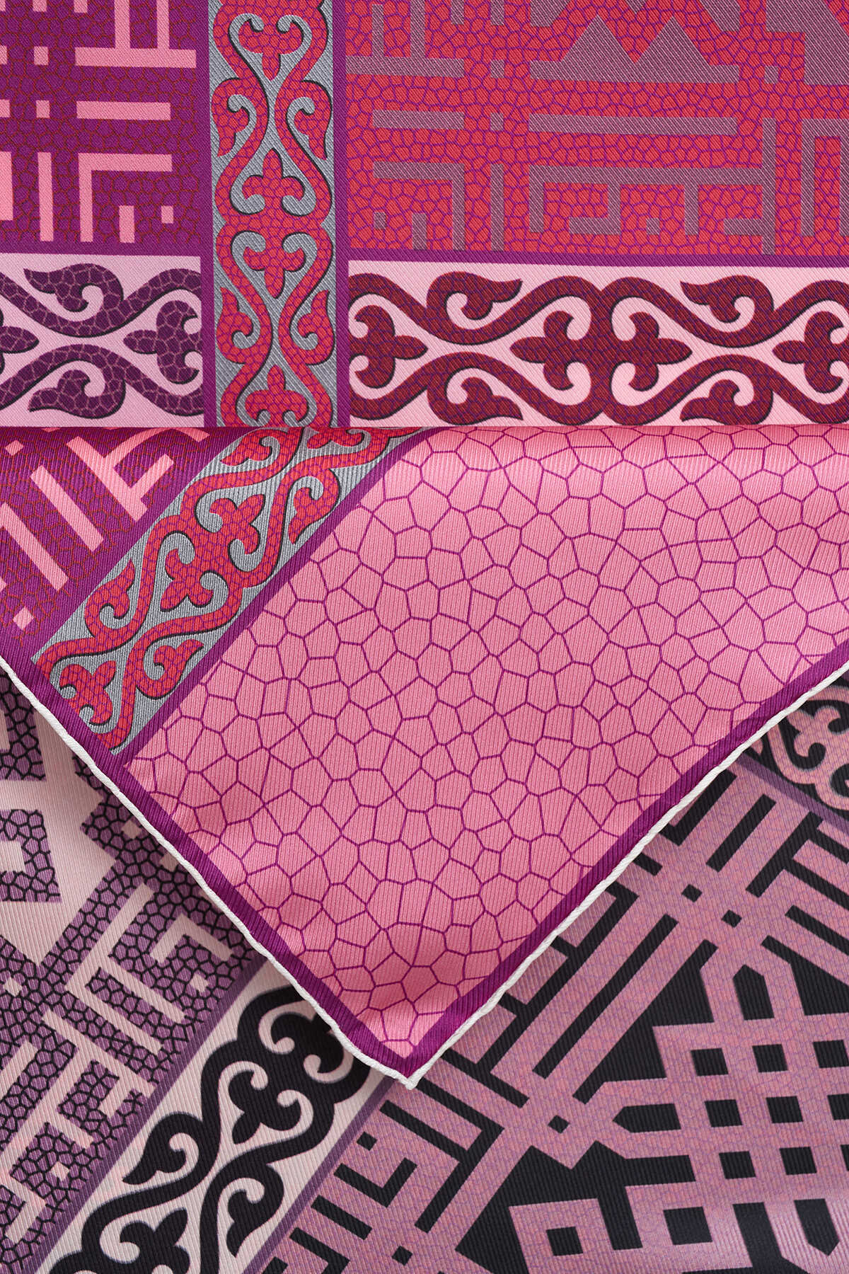 Kilim Gri-Pembe Çift Taraflı Tivil İpek Eşarp 90x90