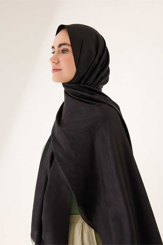 Mercan Siyah Jakarlı İpek Şal 70x200