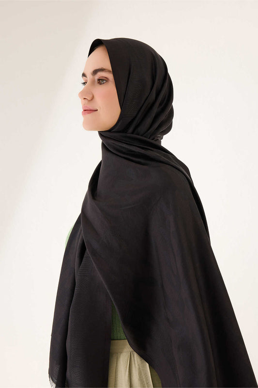 Mercan Siyah Jakarlı İpek Şal 70x200