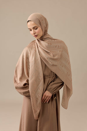 River Logo Dark Beige Naia Air Jacquard Shawl