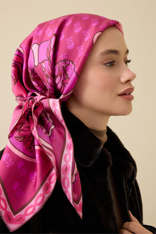 Nilüfer Pembe Tivil İpek Eşarp 90x90