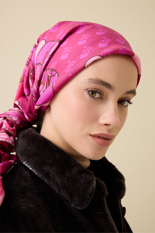 Nilüfer Pembe Tivil İpek Eşarp 90x90