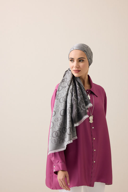 Noor Koyu Gri Jakarlı İpek Şal 70x200