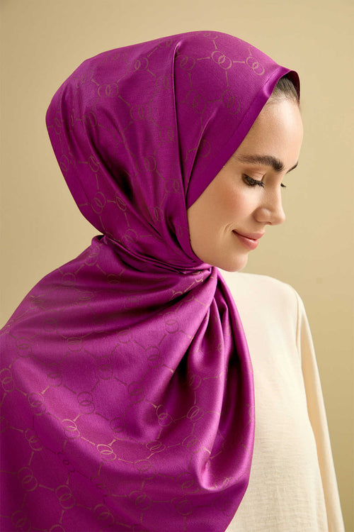 Noor Hexagon Silk Jacquard Shawl Fuchsia