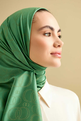 Noor Zümrüt Yeşili Jakarlı İpek Şal 70x200