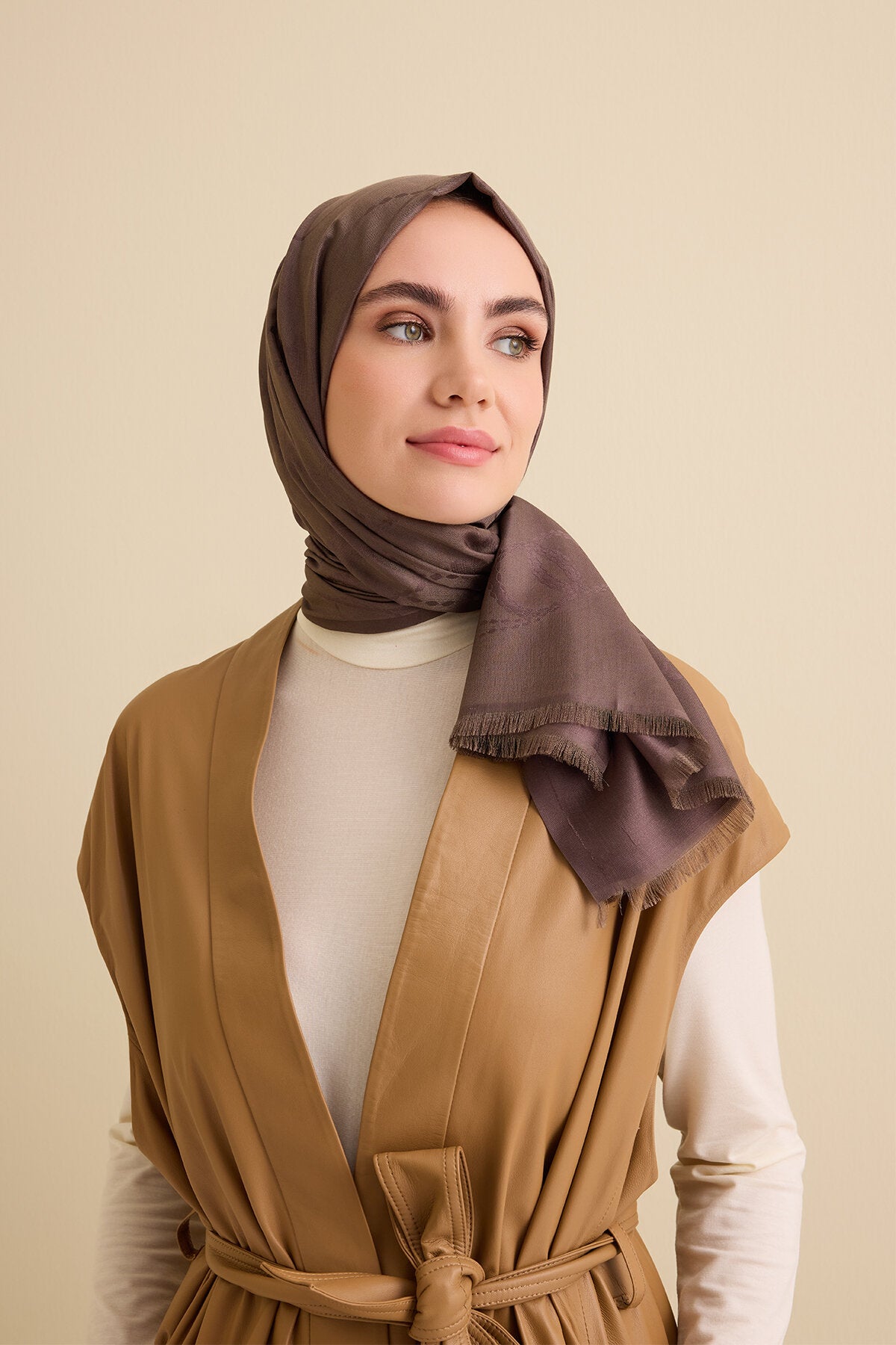 Püskül Noor Boz Kahve Jakar İpek Şal 70x200
