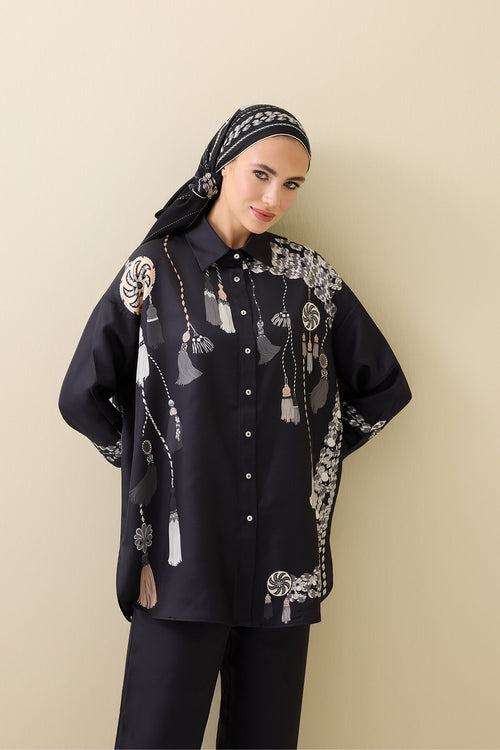 Püskül Noor Siyah-Beyaz İpek Gömlek Pijama