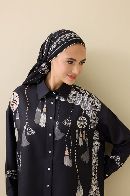 Püskül Noor Siyah-Beyaz İpek Gömlek Pijama