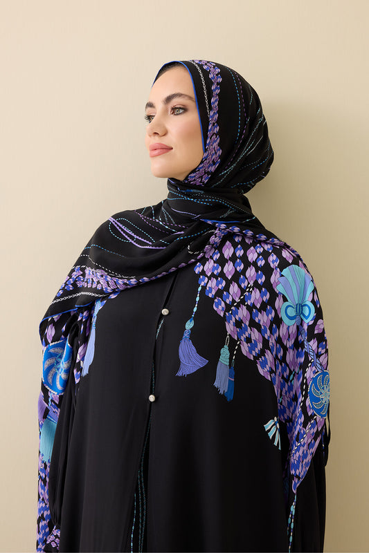 Püskül Noor Siyah-Fuşya Krep İpek Abaya