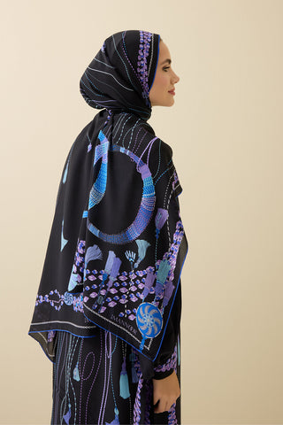 Püskül Noor Siyah-Fuşya Krep İpek Abaya Şalı 70x210