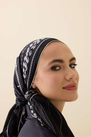 Püskül Noor Siyah-Gri Krep İpek Pijama Şalı 70x210