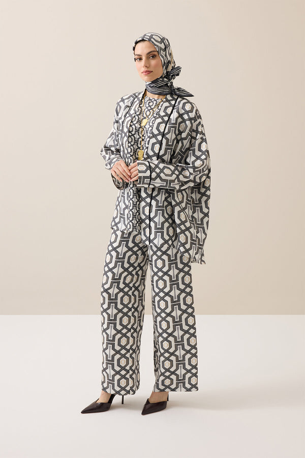 Seljuk-i Cage Black and White Twill Silk Trousers