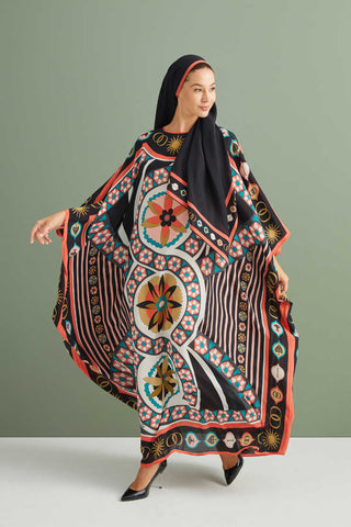 Üç Papatya Mercan İpek Kaftan