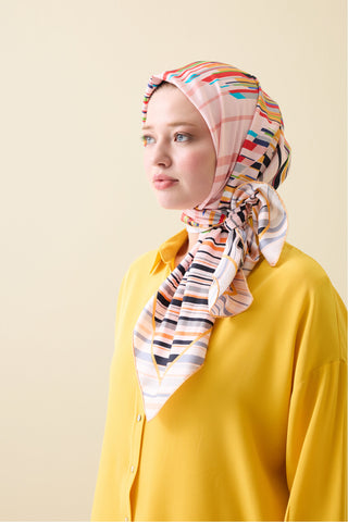 Yağmur Noor Pembe Tivil İpek Eşarp 90x90