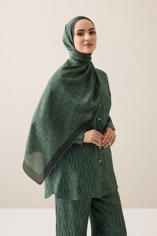 Yazı Yeşil Krep İpek Gömlek Şalı 70x210