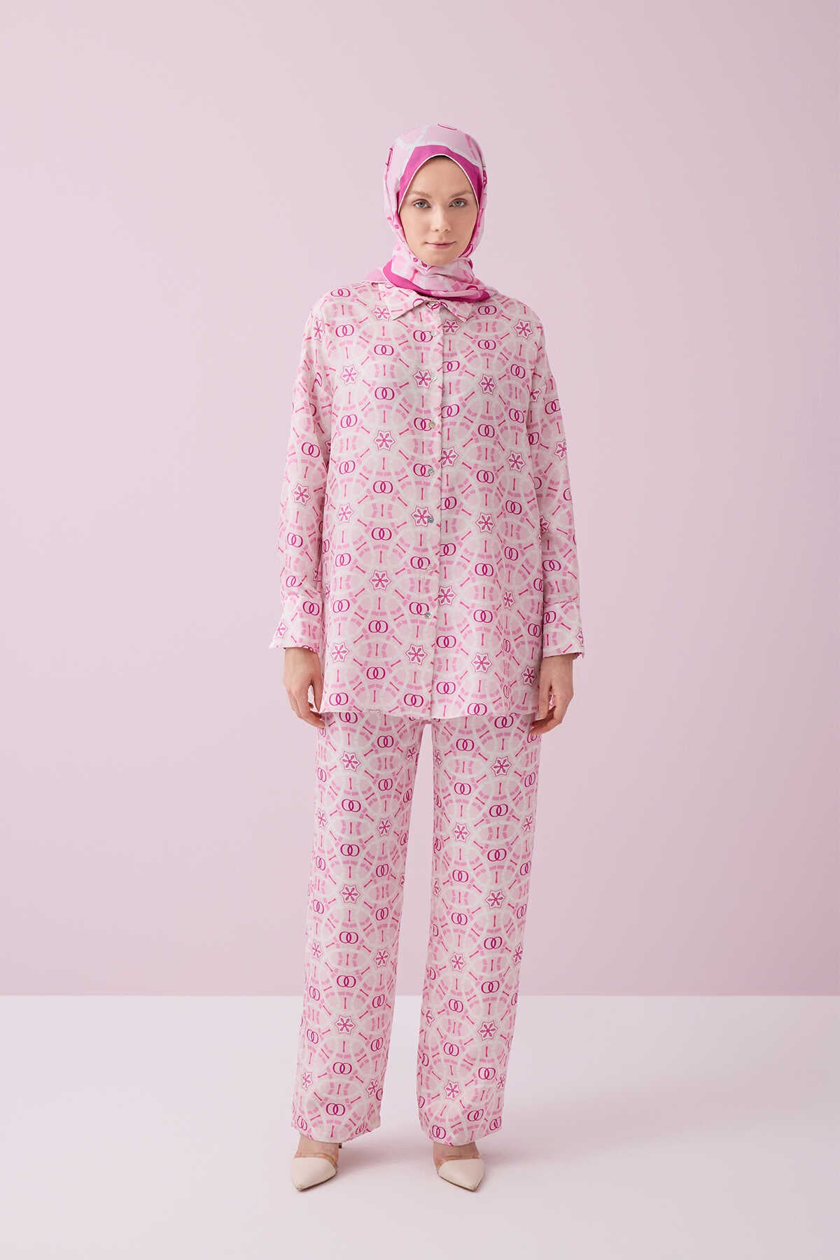 Yıldızlı Gece Pembe Tivil İpek Pijama Gömlek