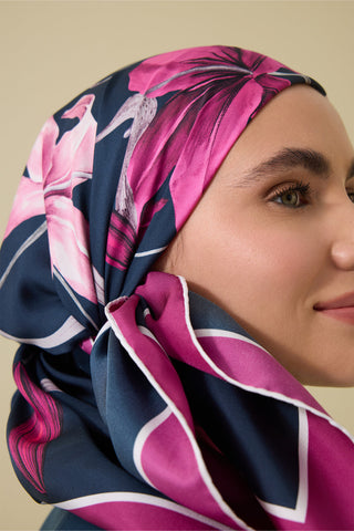 Zambak Lacivert-Fuşya Tivil İpek Eşarp 90x90