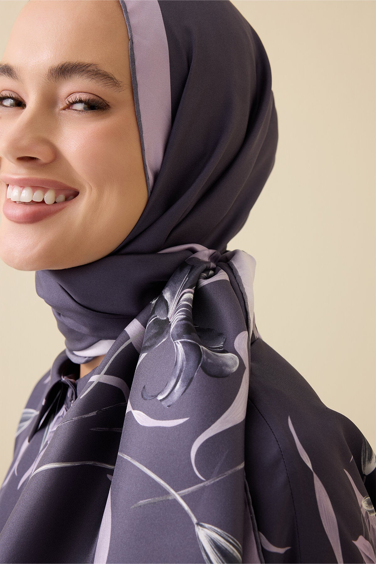 Zambak Mor İpek Elbise Şalı 70x210